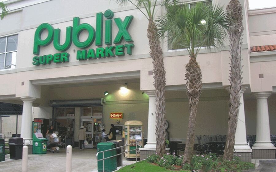 Entrance to Publix Super Market at Brickell Village